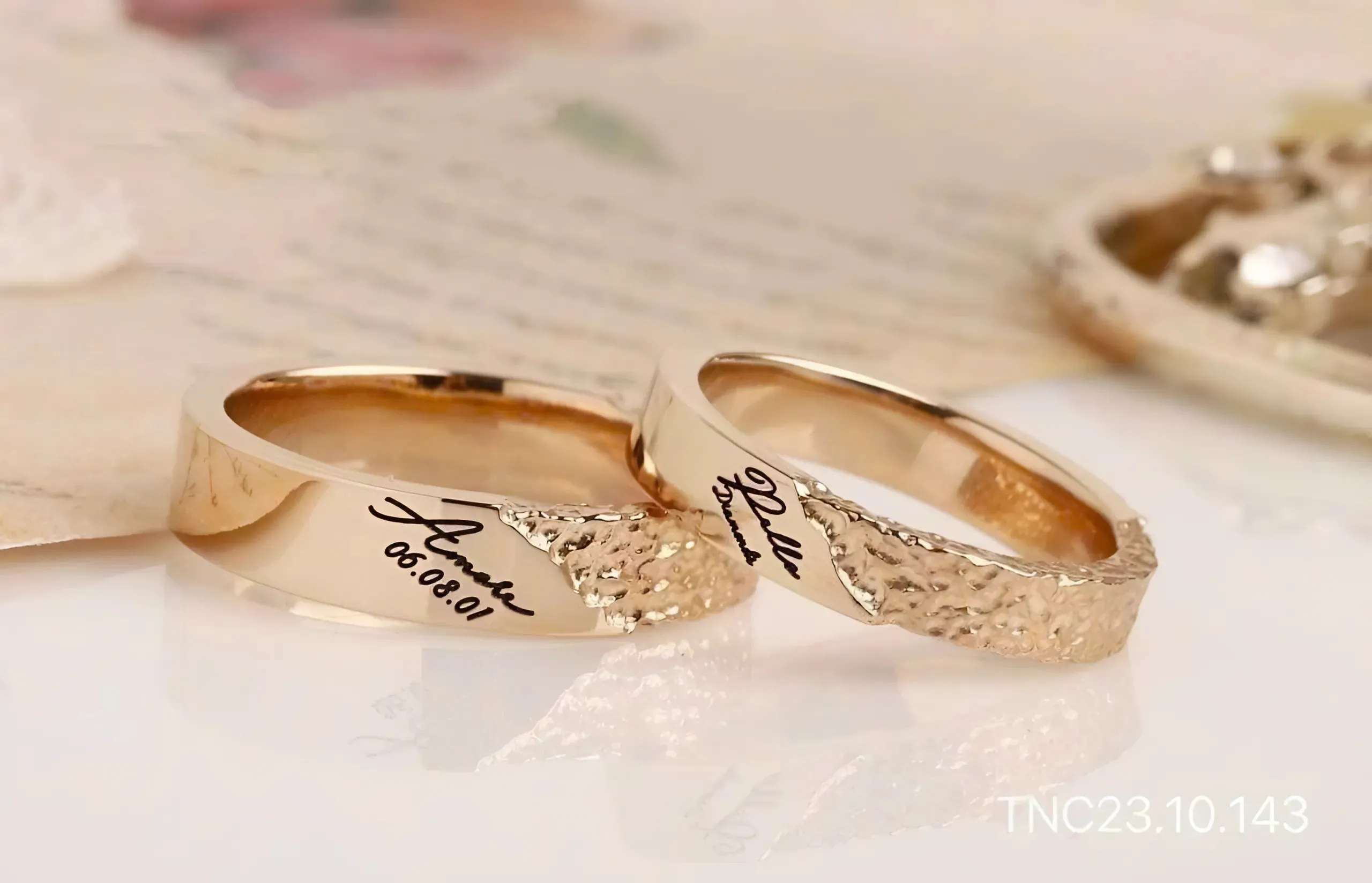 nhẫn cưới thiết kế độc bản