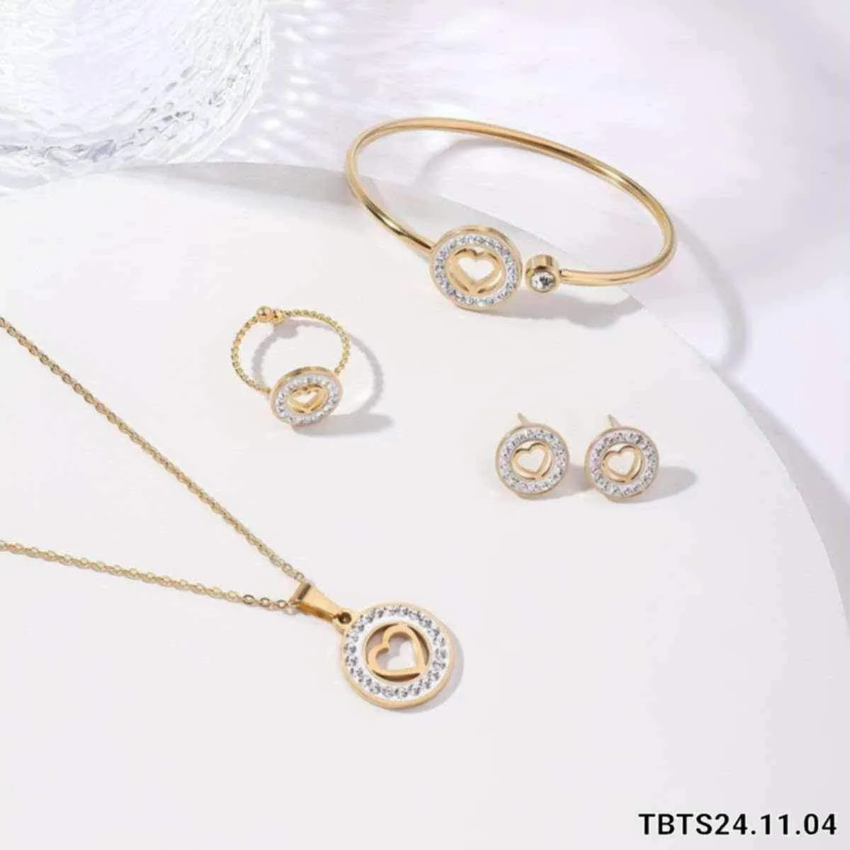 cô dâu cần chuẩn bị gì mang về nhà chồng