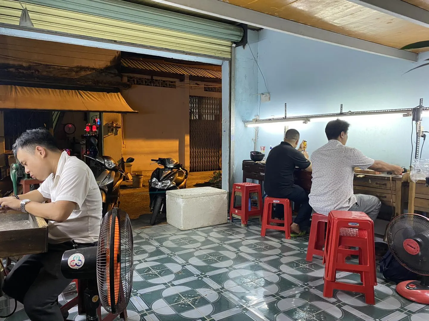 học nghề kim hoàn