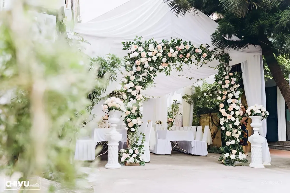 trang trí hoa cưới phong cách