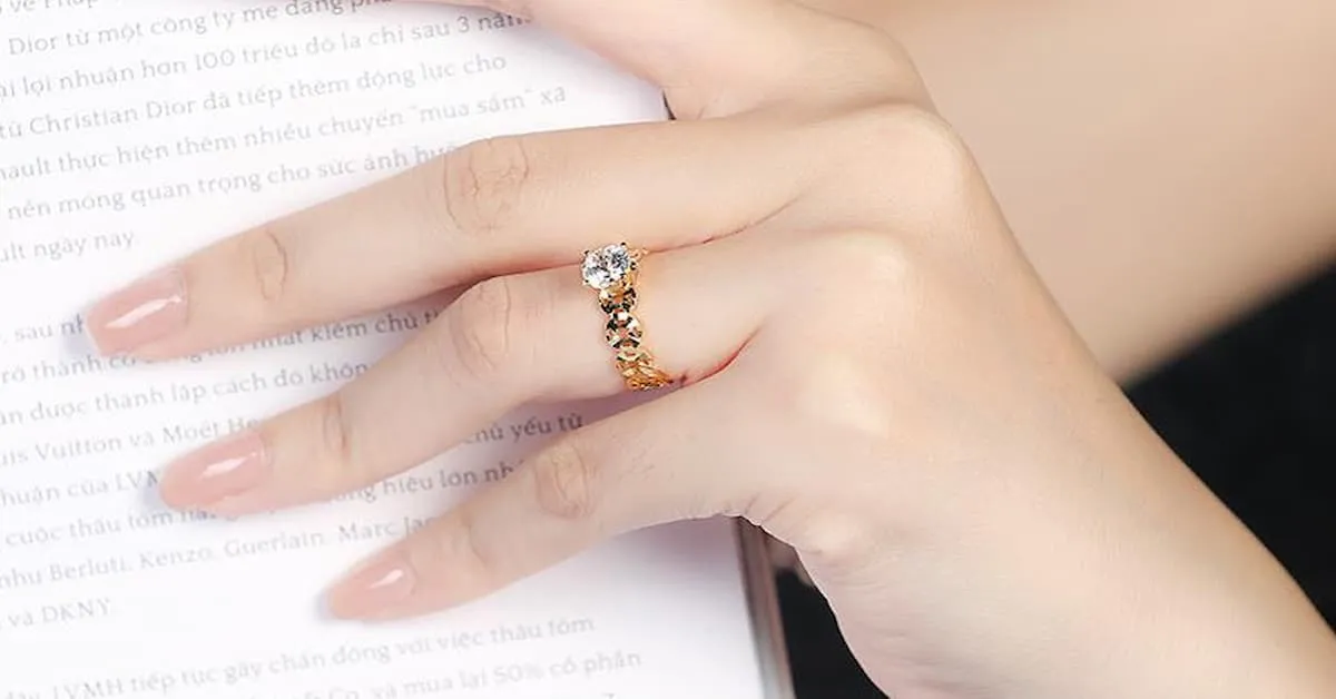 nhẫn nữ thời trang